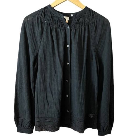 J. Crew Tops - J CREW POINT SUR BUTTON DOWN LACE TRIM TOP SIZE MEDIUM